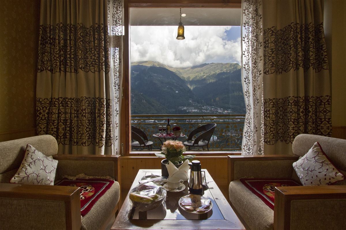 Best view of Holiday Heights & Spa Manali hotel room, amenities, and facilities