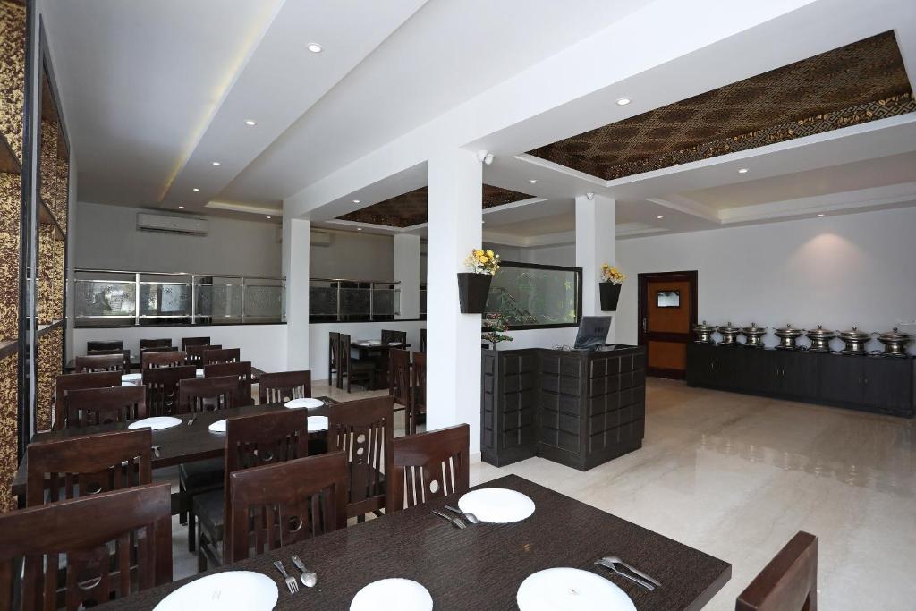 Best view of Hotel Marc Royal, Agra hotel room, amenities, and facilities