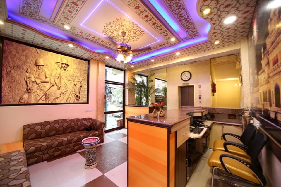 Best view of Hotel Golden Deluxe hotel room, amenities, and facilities