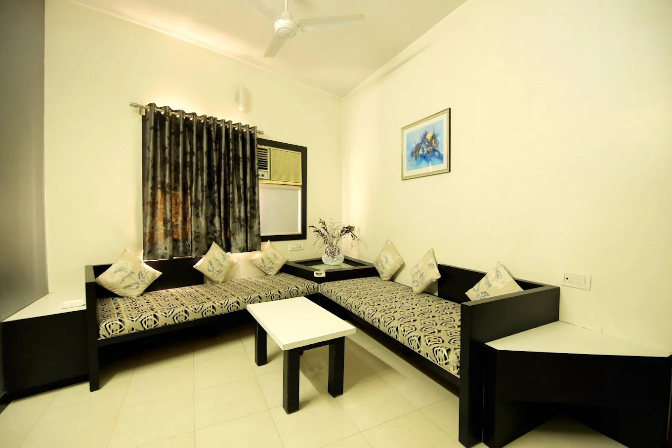 Best view of Hotel Ashish Palace Udaipur hotel room, amenities, and facilities