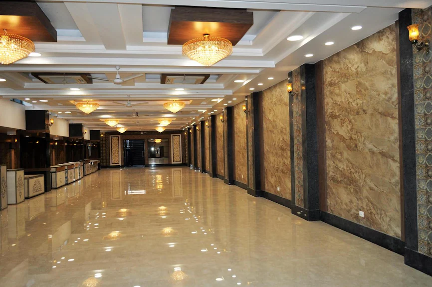 Best view of Hotel Continental Blue hotel room, amenities, and facilities