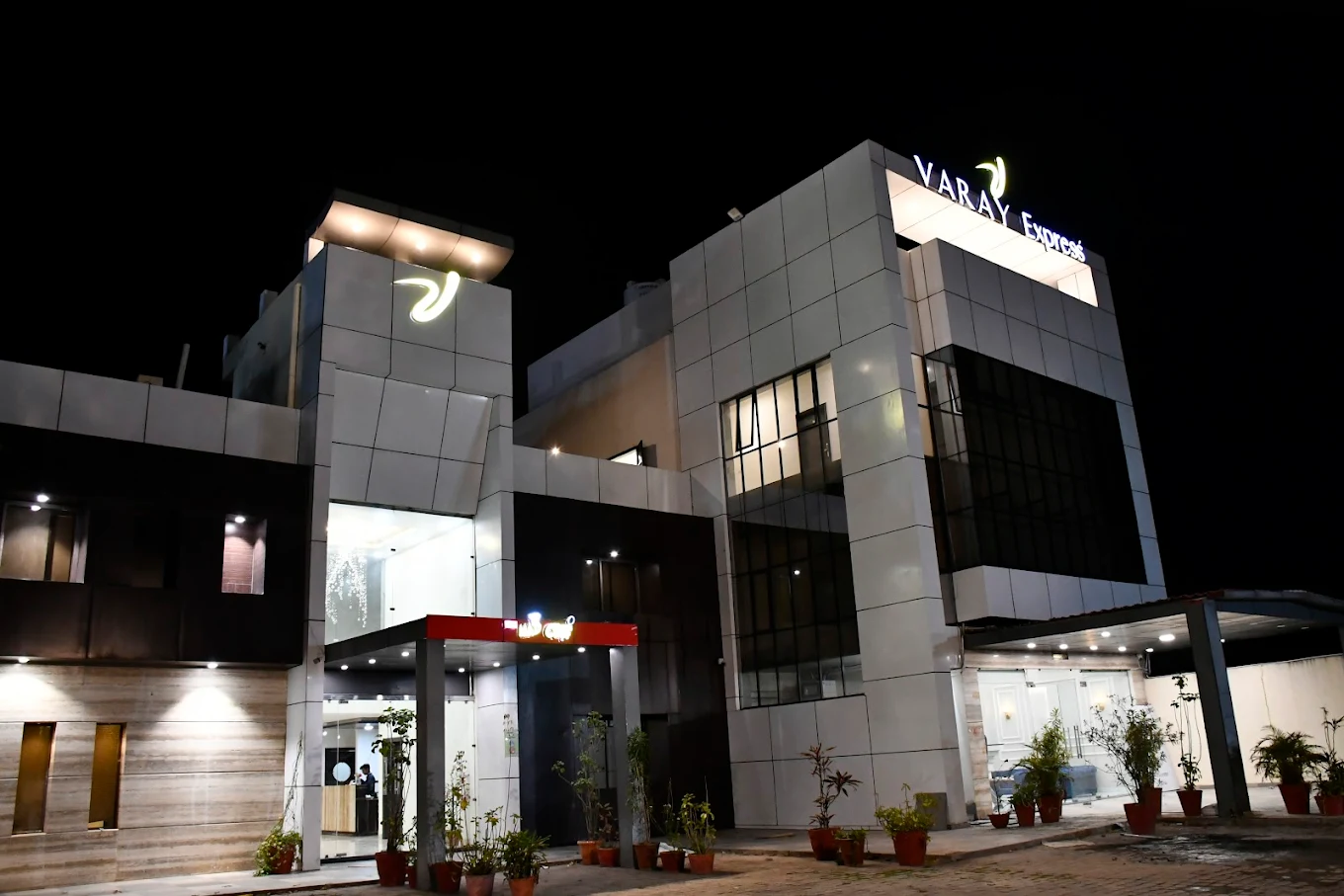 Varay Express Hotel Image