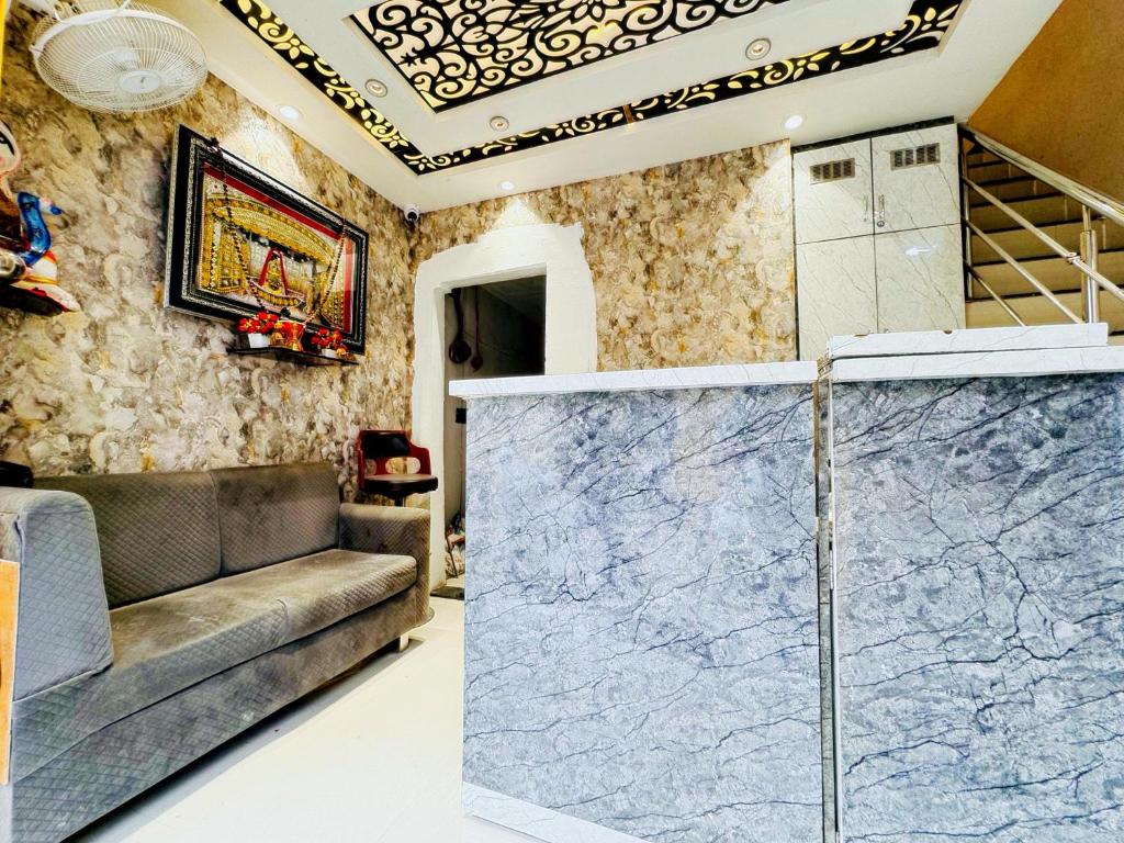 Best view of Hotel Hari Palace hotel room, amenities, and facilities