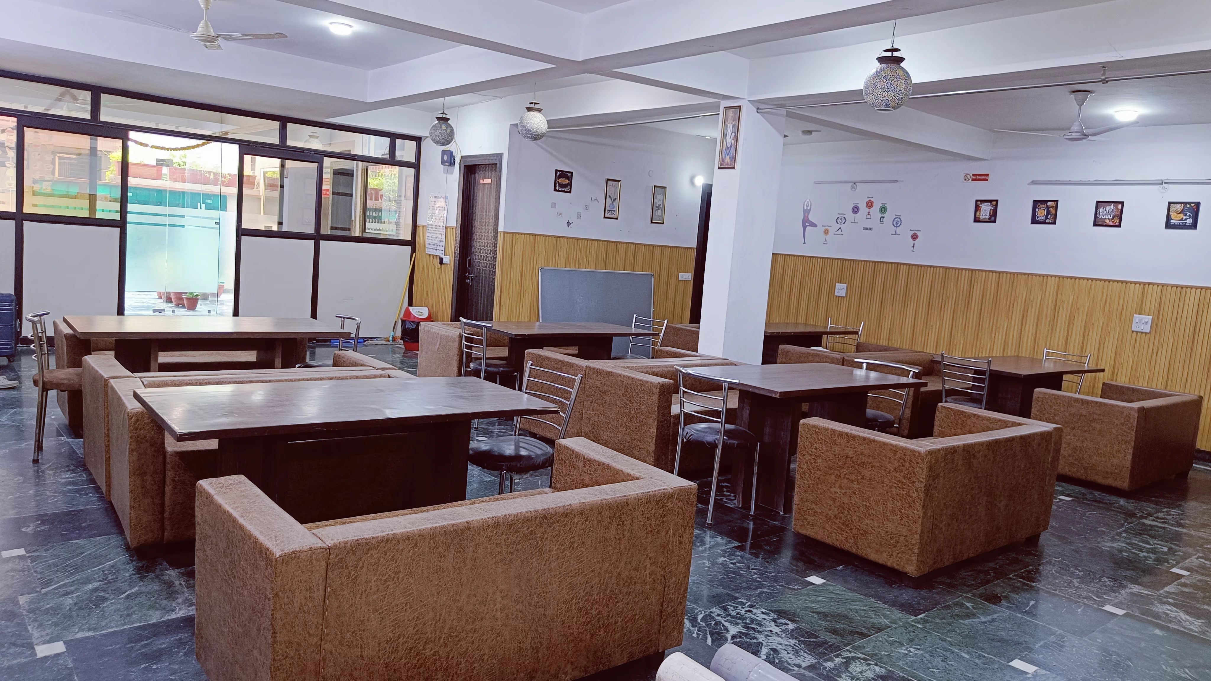 Hotel TAJ NIWAS