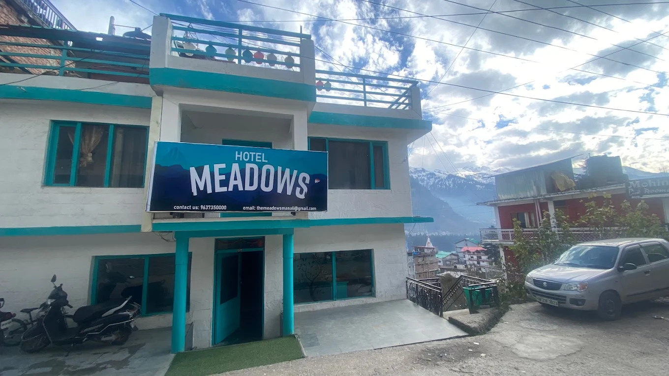 Hotel Meadows Manali Luxury Room
