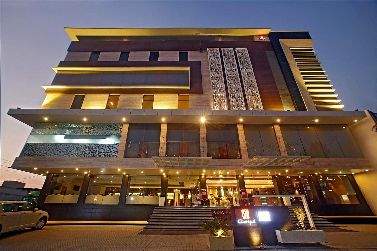 Hotel KC INN Exterior, Hotel KC INN Rooms, Hotel KC INN Restaurant