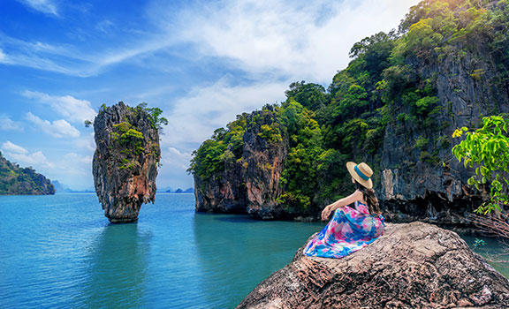 Thailand beach and island scenery for holiday travelers