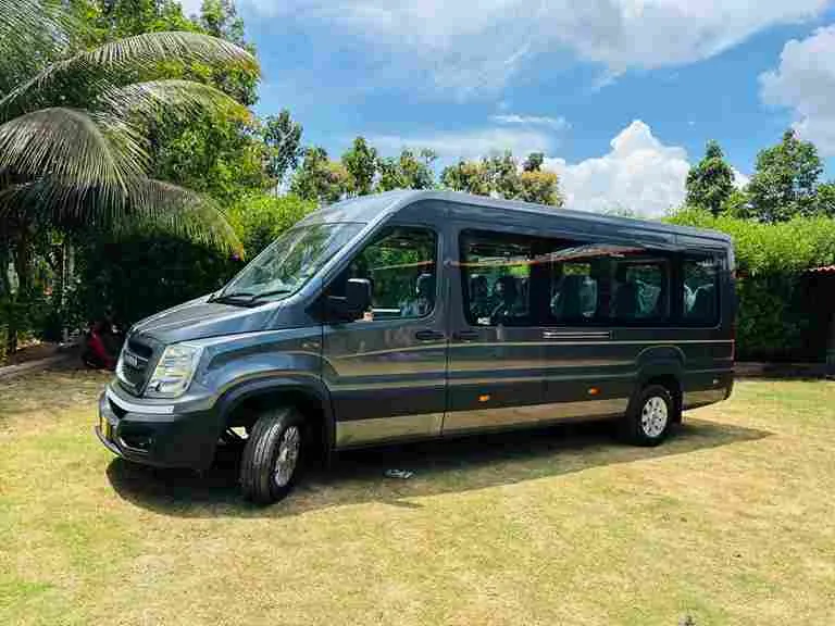 16 Seater Urbania Tempo Traveller Faridabad