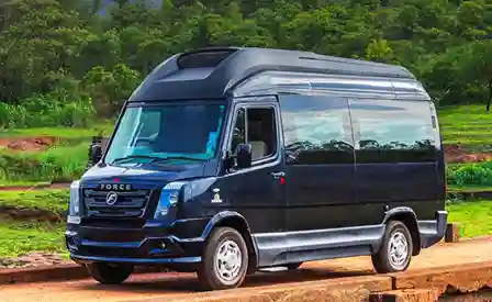 Tempo Traveller Hire in Purani Delhi Railway Station