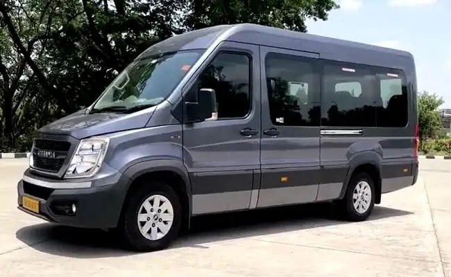 12 Seater Urbania Maharaja on Rent in Delhi NCR