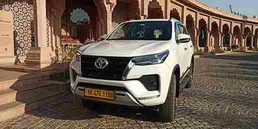 4 Seater Sedan Car on Rent in Delhi NCR