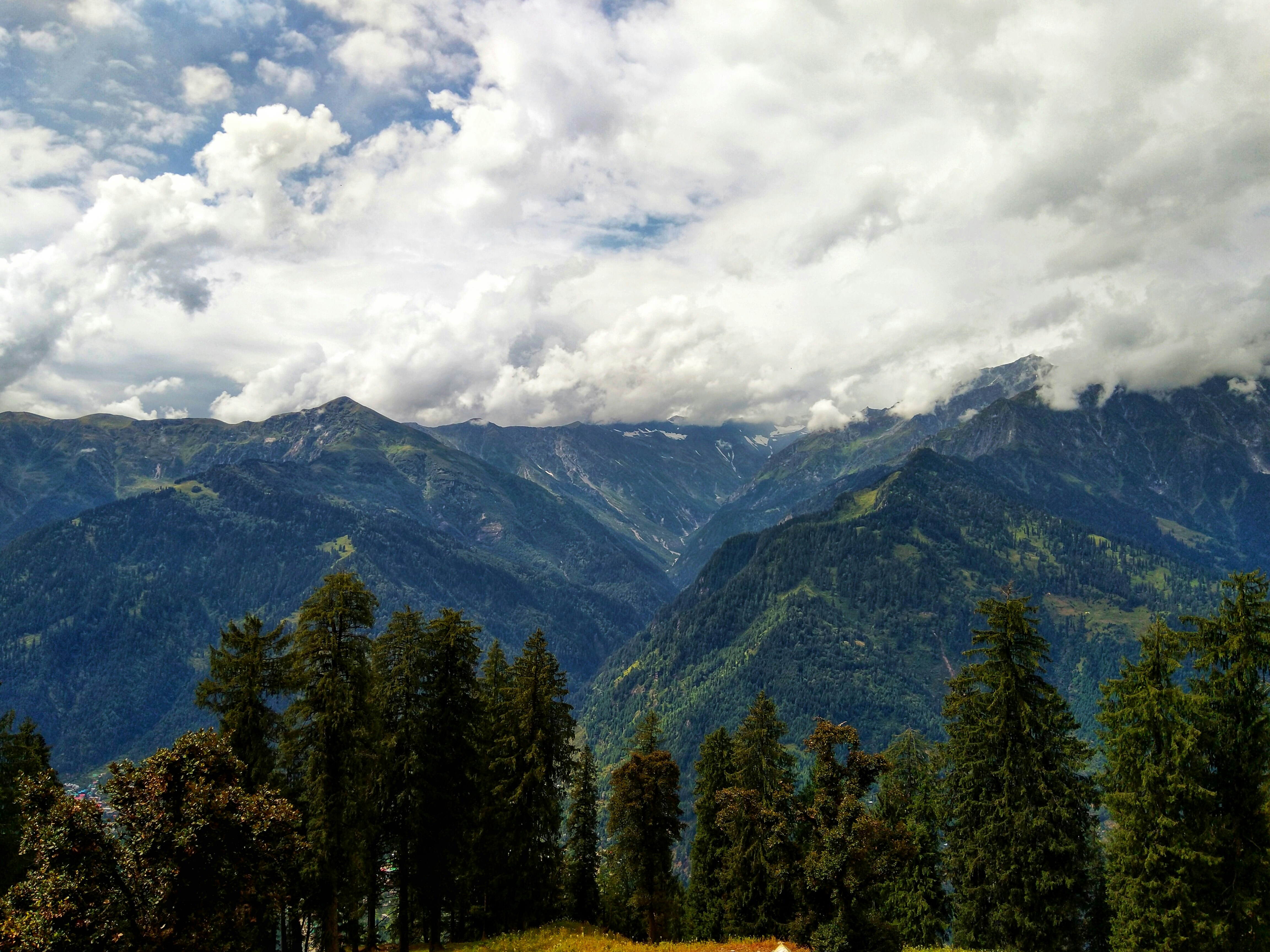 Beautiful mountain view of Manali in summer season