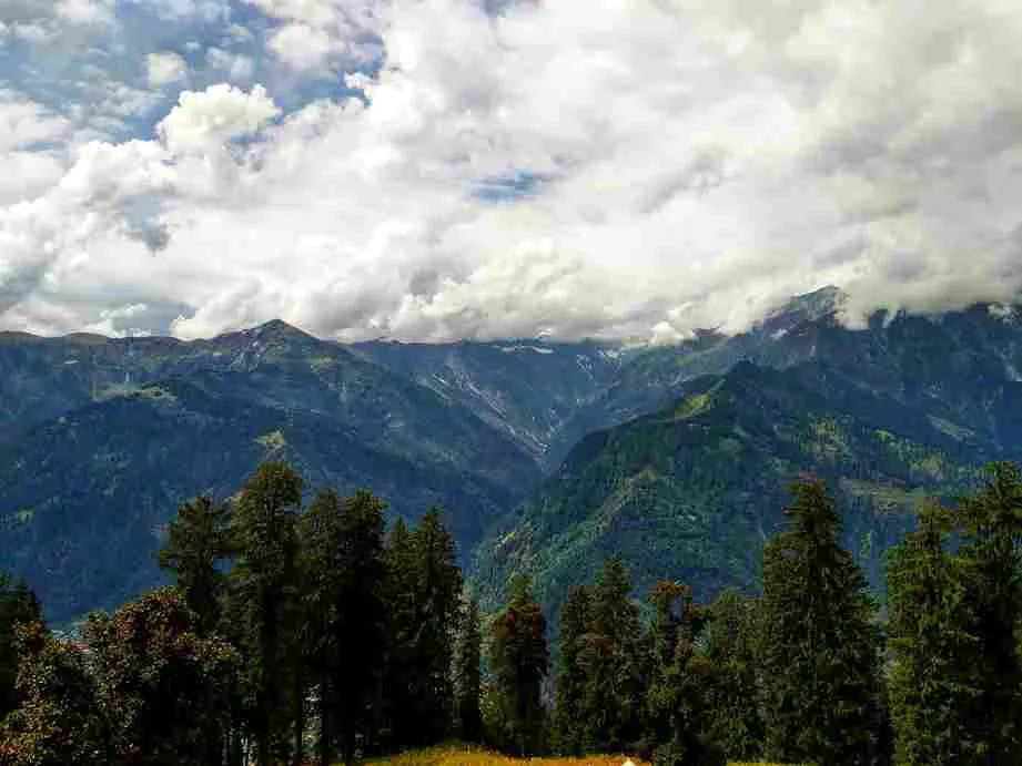 Beautiful mountain view of Manali in summer season