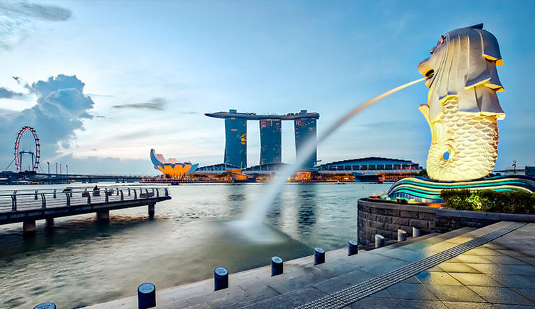 Singapore Malaysia group tour package with Marina Bay Sands, Petronas Towers and group travelers